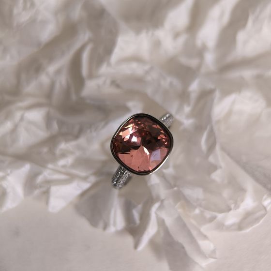 Серебряное кольцо с фианитами