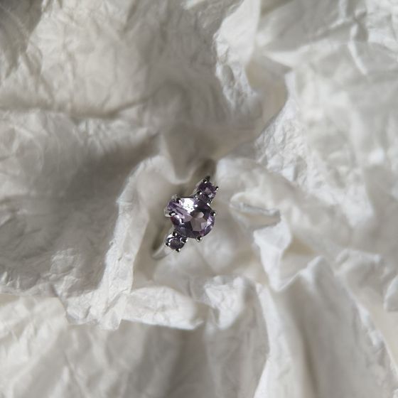 Серебряное кольцо с аметистом 1.2ct