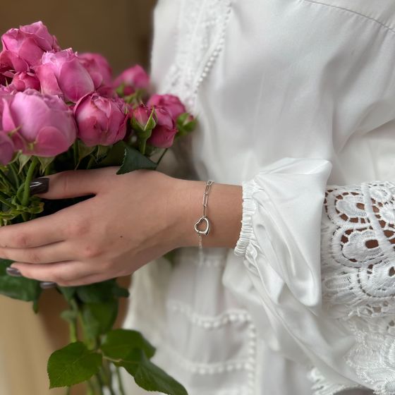 Серебряный браслет без камней