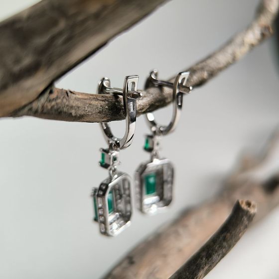 Серебряные серьги с агатом 2.617ct, фианитами