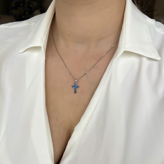 Серебряный крестик с танзанитом nano