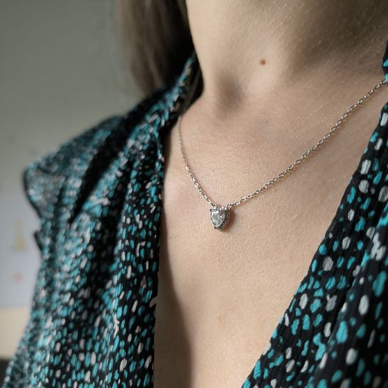Серебряное колье с фианитами