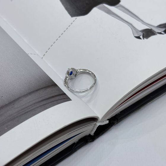 Серебряное кольцо с опалом 0.573ct, фианитами