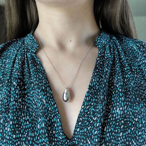 Серебряное колье без камней