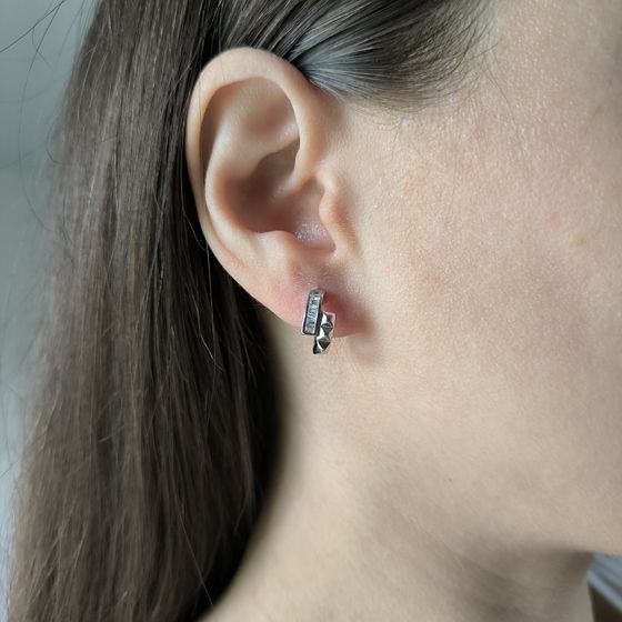 Серебряные серьги с фианитами