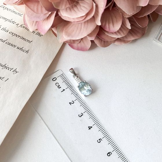 Серебряная подвеска с топазом 3.091ct