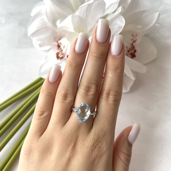 Серебряное кольцо с топазом 6.117ct