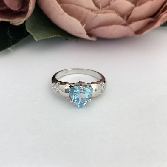 Серебряное кольцо с топазом 1.993ct