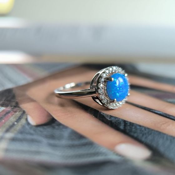 Серебряное кольцо с опалом 0.6ct