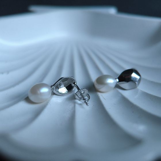 Серебряные серьги с жемчугом 4.75ct