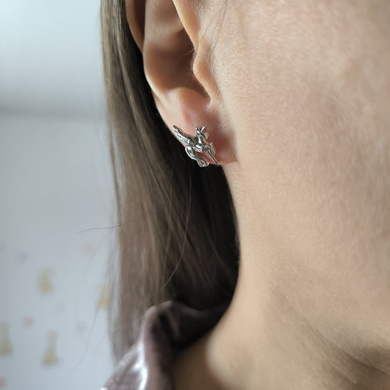Серебряные серьги с фианитами