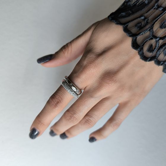 Серебряное кольцо с фианитами