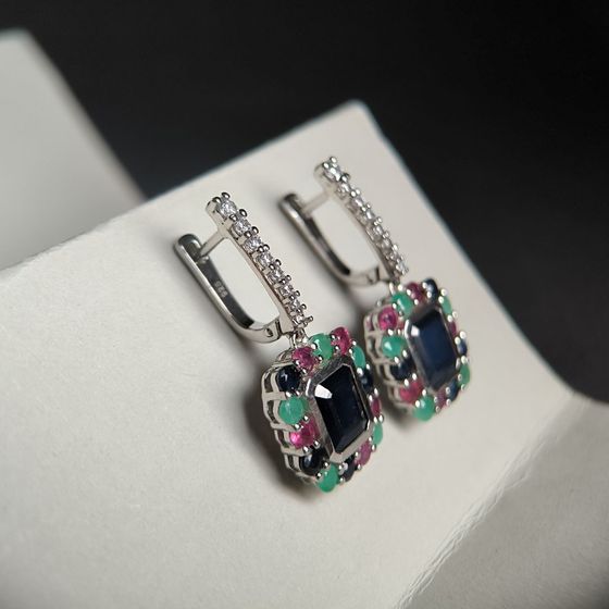 Серебряные серьги с сапфиром 4.05ct, изумрудом, рубином