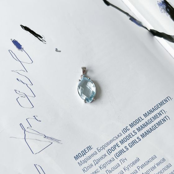 Серебряная подвеска с топазом 6.47ct