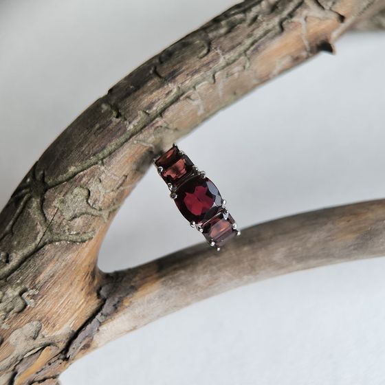 Серебряное кольцо с гранатом, гранатом nano