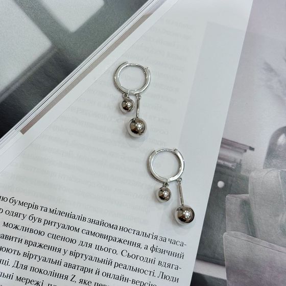 Серебряные серьги с фианитами