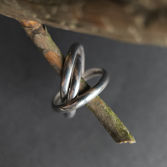 Серебряное кольцо без камней