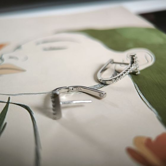 Серебряные серьги с фианитами