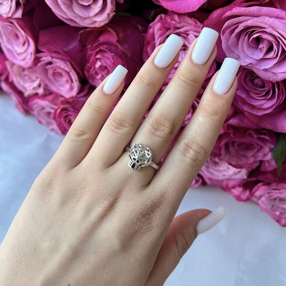 Серебряное кольцо с фианитами Серебряное кольцо с фианитами