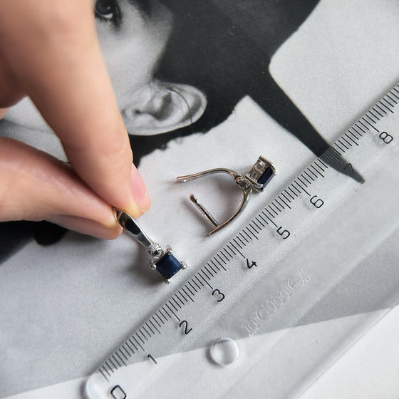 Серебряные серьги с сапфиром 1.528ct