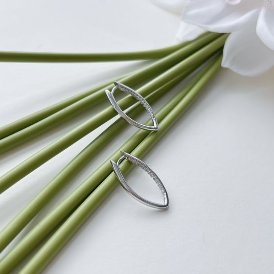 Серебряные серьги с фианитами