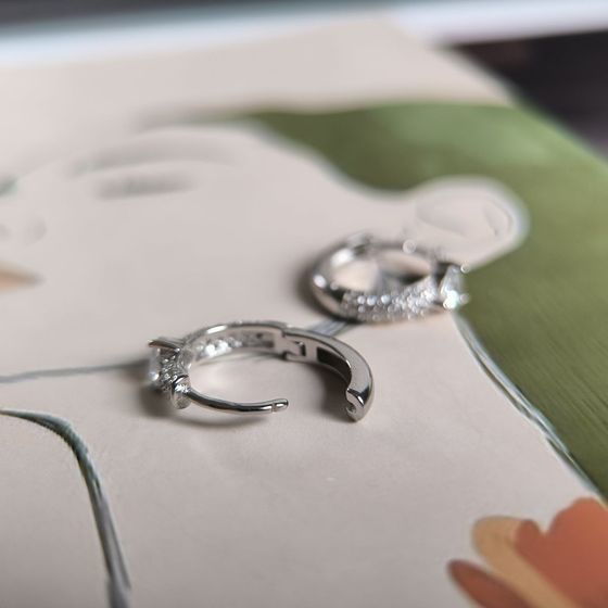 Серебряные серьги с фианитами