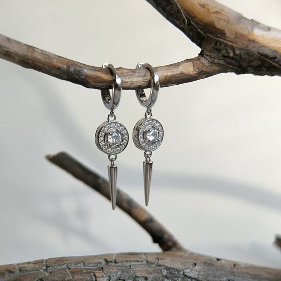 Серебряные серьги с фианитами Серебряные серьги с фианитами