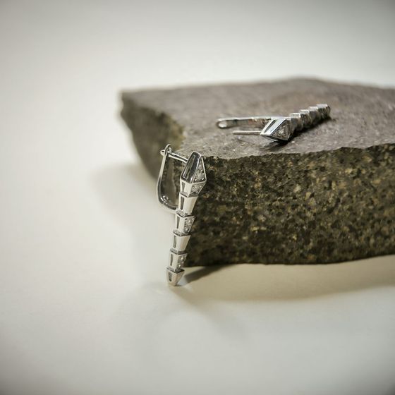 Серебряные серьги с фианитами