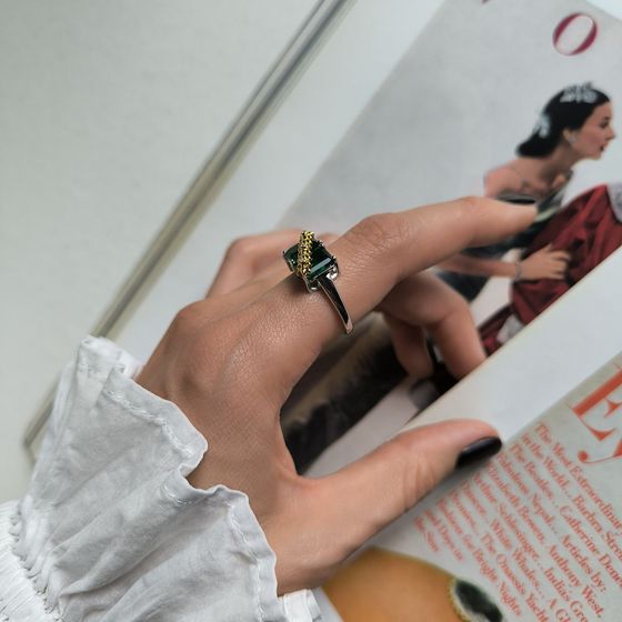 Серебряное кольцо с изумрудом nano