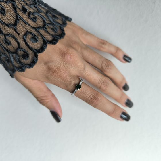 Серебряное кольцо с изумрудом nano 0.586ct