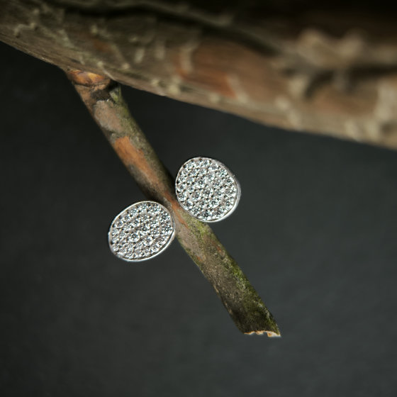 Серебряное кольцо с фианитами 0.55ct