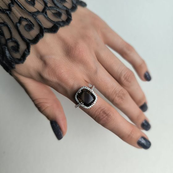 Серебряное кольцо с раухтопазом (дымчатым кварцем) 5.457ct, фианитами