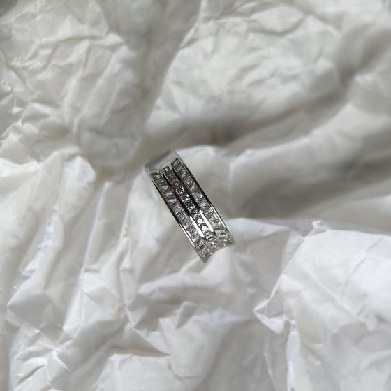 Серебряное кольцо с фианитами