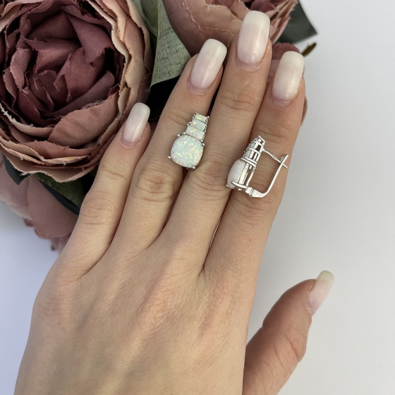 Серебряные серьги с опалом 4.165ct Серебряные серьги с опалом 4.165ct