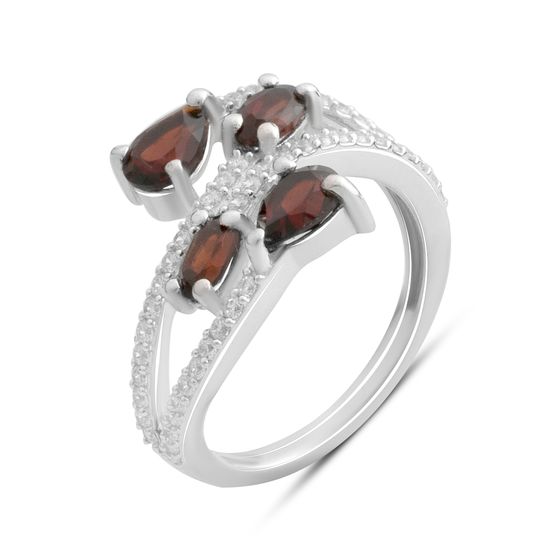 Серебряное кольцо с гранатом 2.325ct