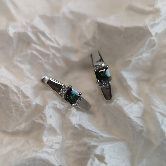 Серебряные серьги с мистик топазом 1.291ct, фианитами