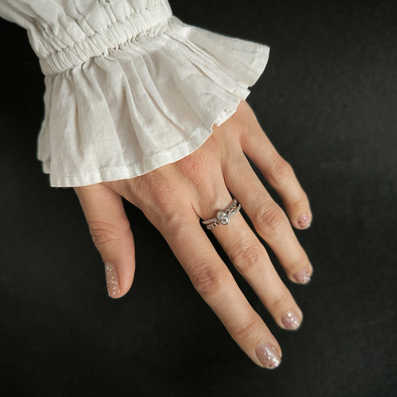 Серебряное кольцо с фианитами