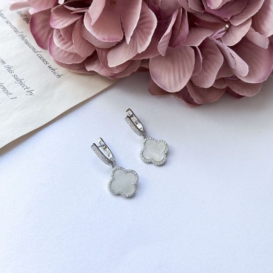 Серебряные серьги с перламутром, фианитами