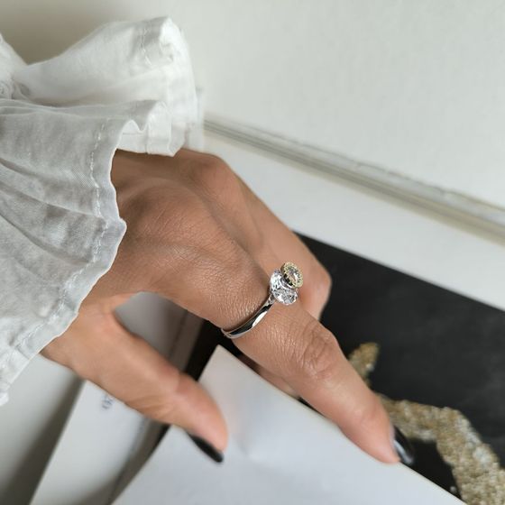 Серебряное кольцо с фианитами