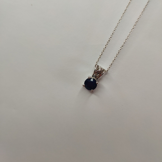 Серебряное колье с сапфиром 1.036ct Серебряное колье с сапфиром 1.036ct