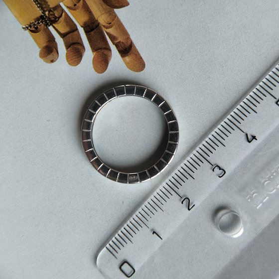 Серебряное кольцо с фианитами