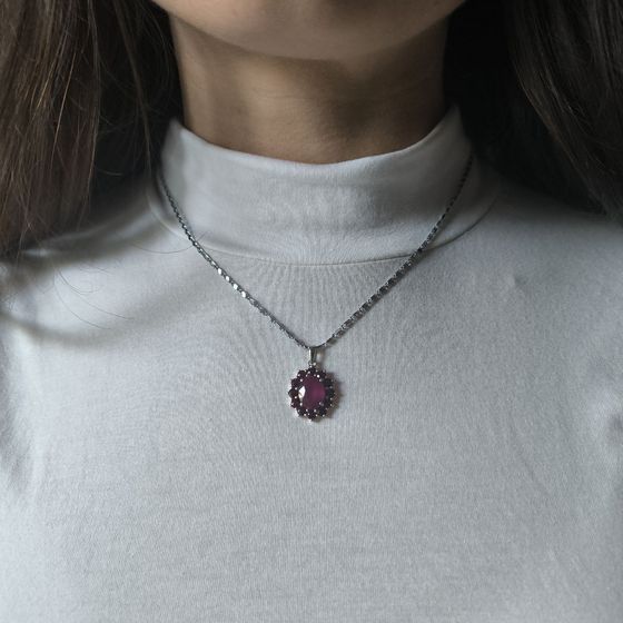 Серебряная подвеска с рубином 5.59ct, гранатом