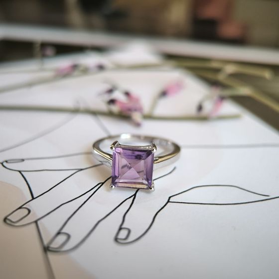 Серебряное кольцо с аметистом 2.1ct