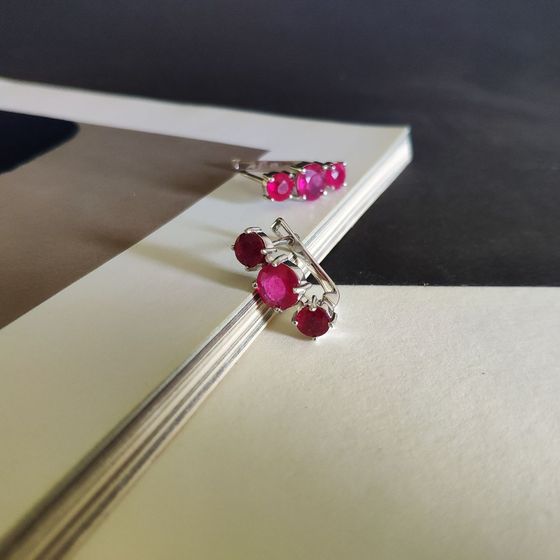 Серебряные серьги с рубином 3.63ct