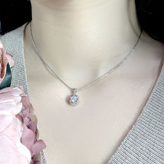 Серебряная подвеска с фианитами