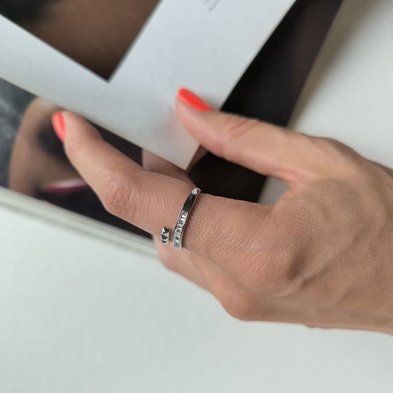 Серебряное кольцо с фианитами