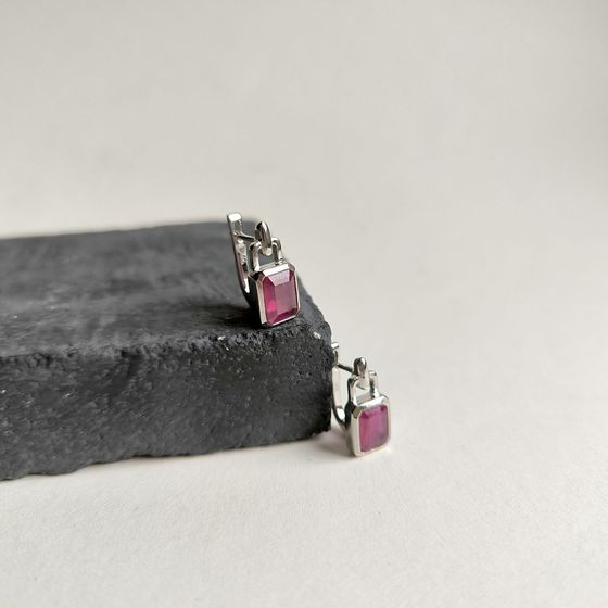 Серебряные серьги с рубином 4.315ct