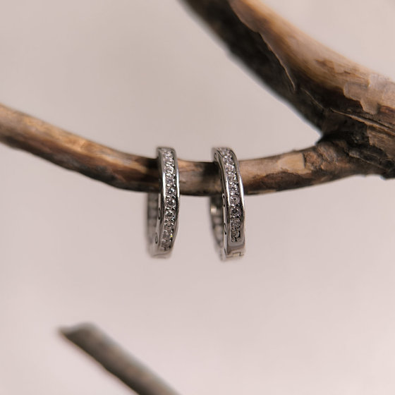Серебряные серьги с фианитами