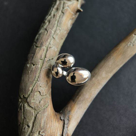 Серебряное кольцо без камней