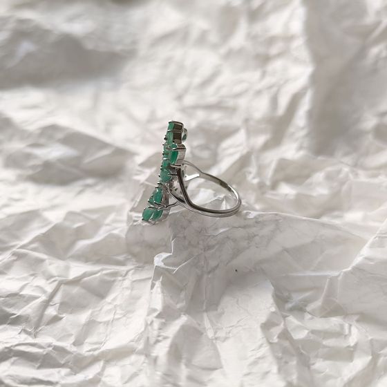 Серебряное кольцо с изумрудом 2.8ct